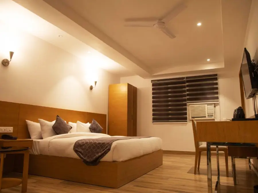 Iris Lite Resort Corbett