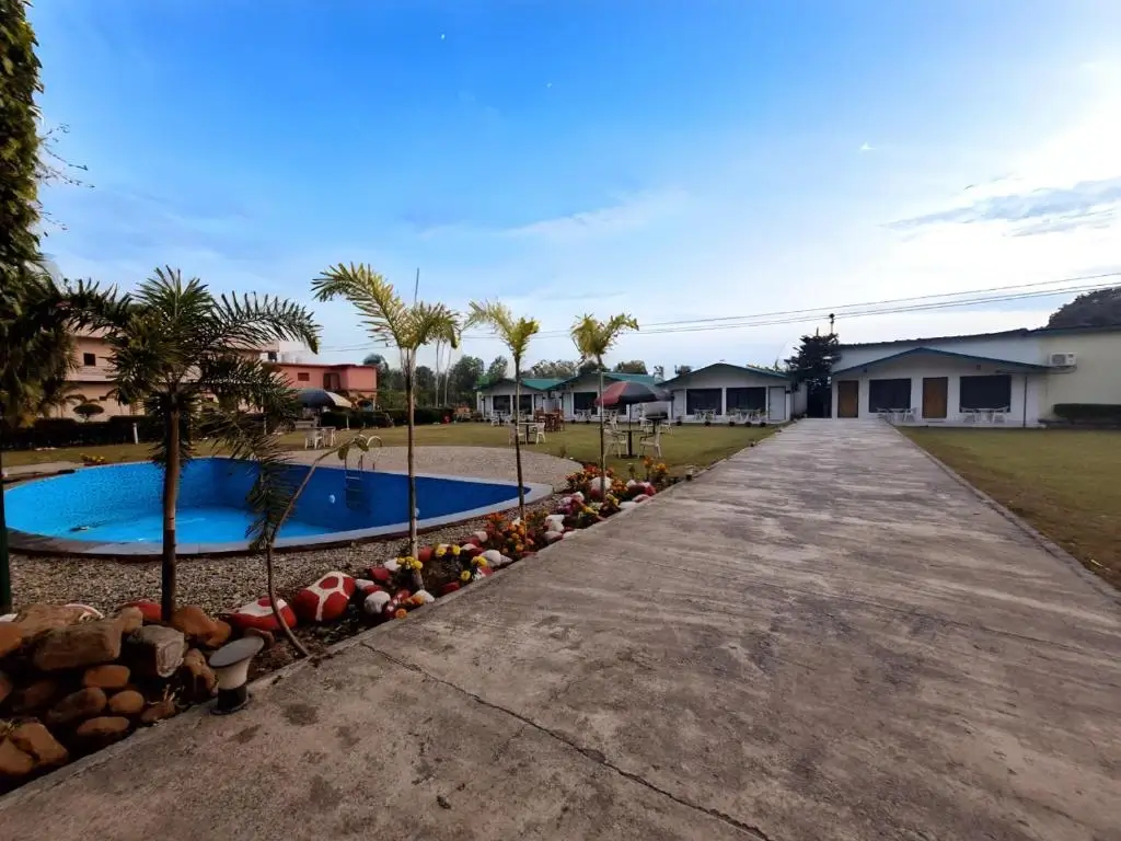 six-seasons-resort