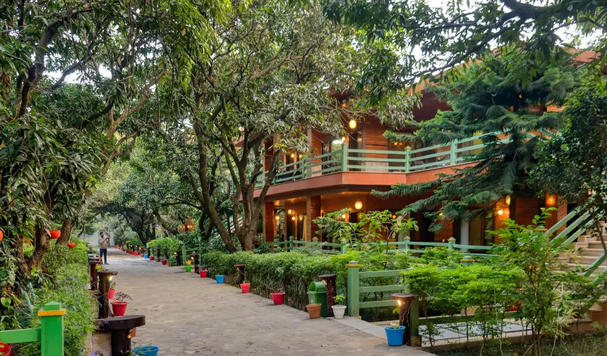 Tuskars Riverside Resort