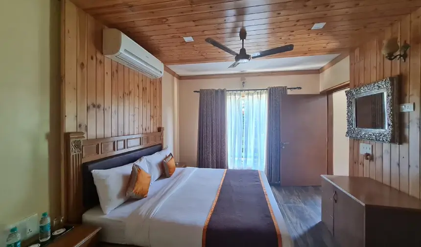 Tuskars Riverside Resort