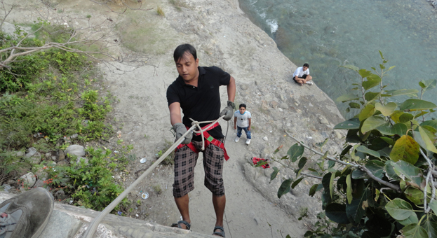 Rappelling in corbett