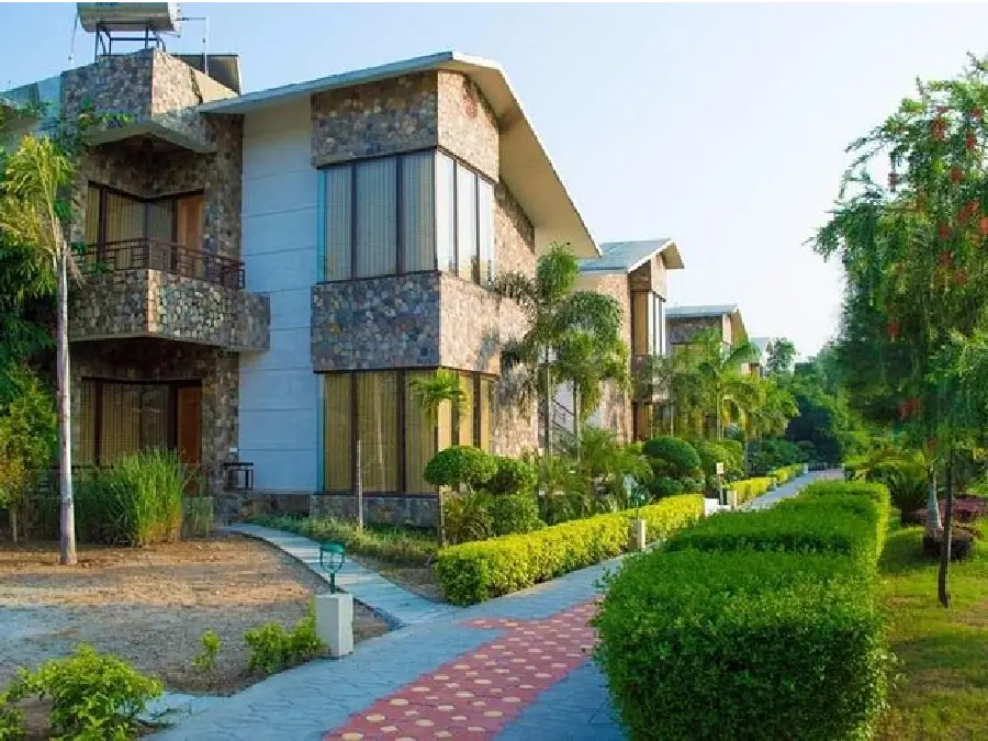 roar-resort-corbett